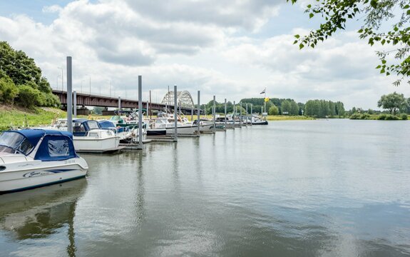 4. Hedel haven en brug.jpg